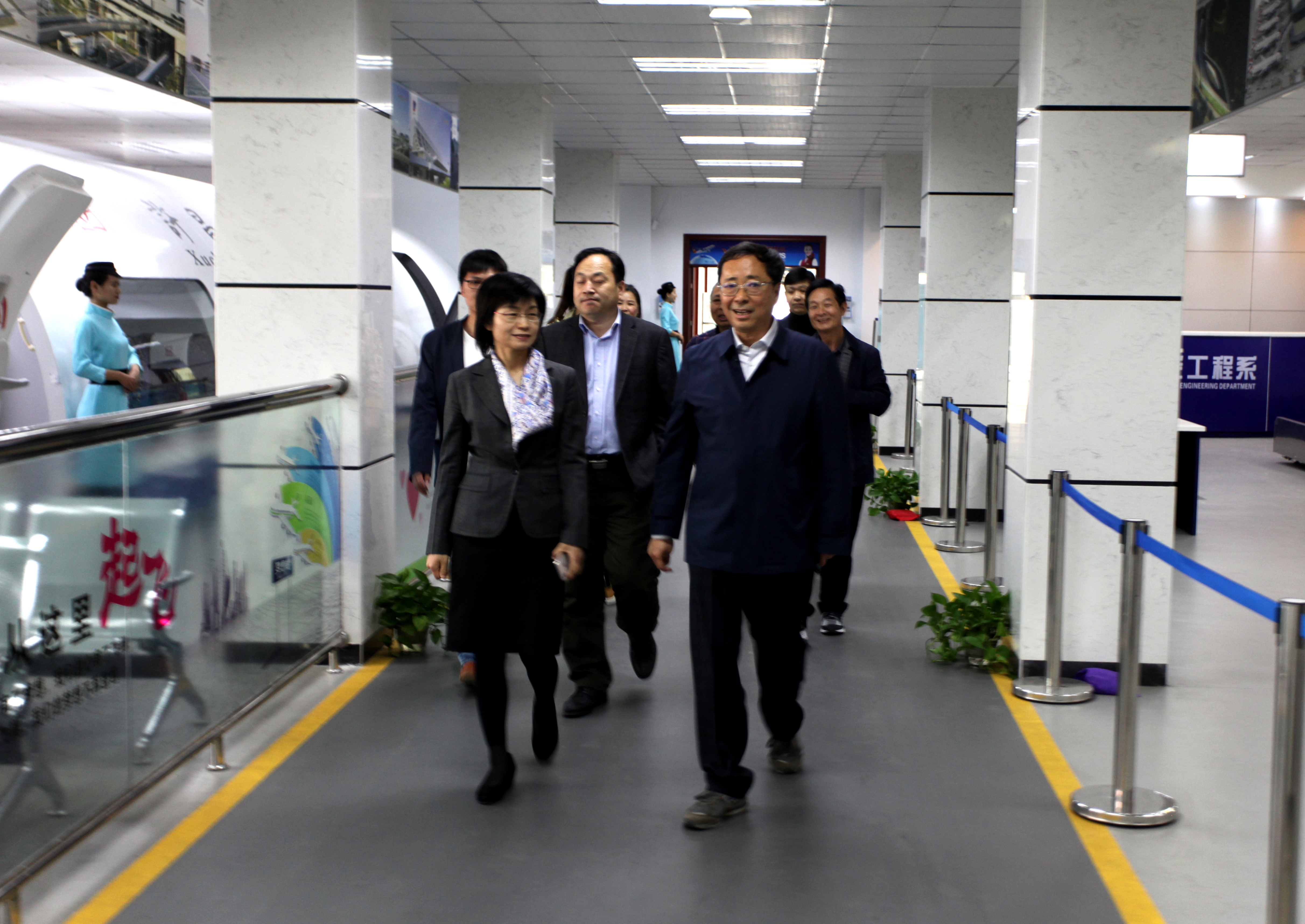 河南职业技术学院院长李桂贞一行莅临beat365官方最新版考察交流