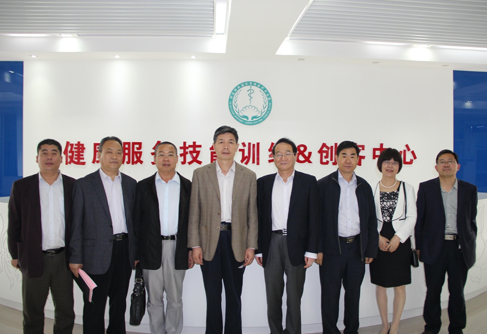 beat365官方最新版与义乌工商职业技术学院共同申报国家级财务管理专业教学资源库签约仪式隆重举行